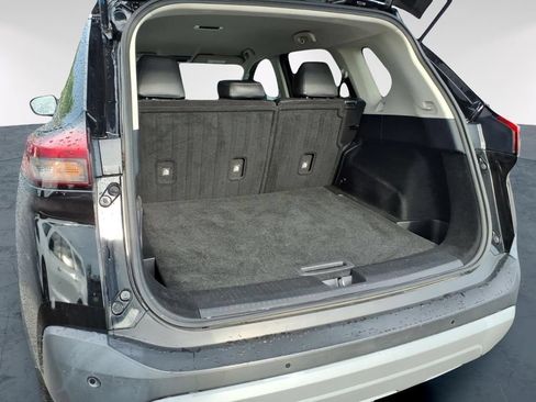 Used 2021 Nissan Rogue SV FWD image 8