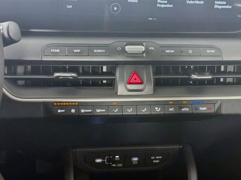 Used 2025 Kia K4 FWD image 22