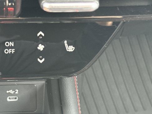 New 2026 Nissan Kicks SR w/ SR Premium Package image 16