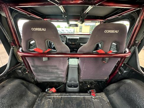 Used 2003 Jeep Wrangler Rubicon image 32