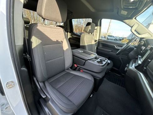 Used 2022 Chevrolet Silverado 1500 LT image 24