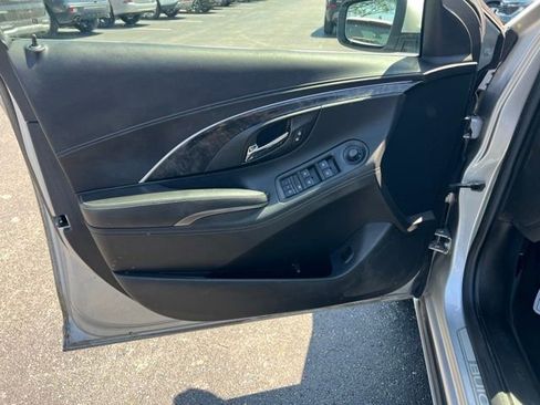 Used 2015 Buick LaCrosse Leather w/ Driver Confidence Package #1 FWD image 28