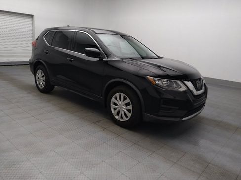 Used 2018 Nissan Rogue S FWD image 11