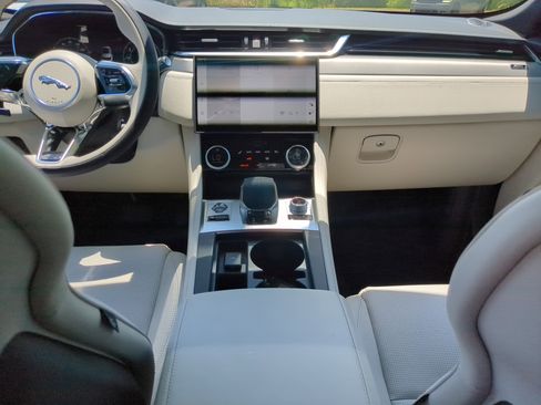 New 2026 Jaguar F-PACE R-Dynamic S image 14