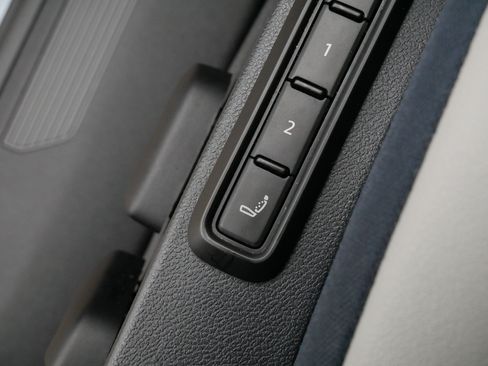 Certified 2023 Volkswagen ID.4 Pro S AWD/4WD image 30