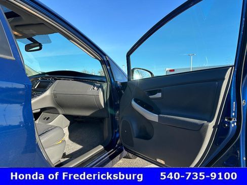 Used 2010 Toyota Prius Five image 30