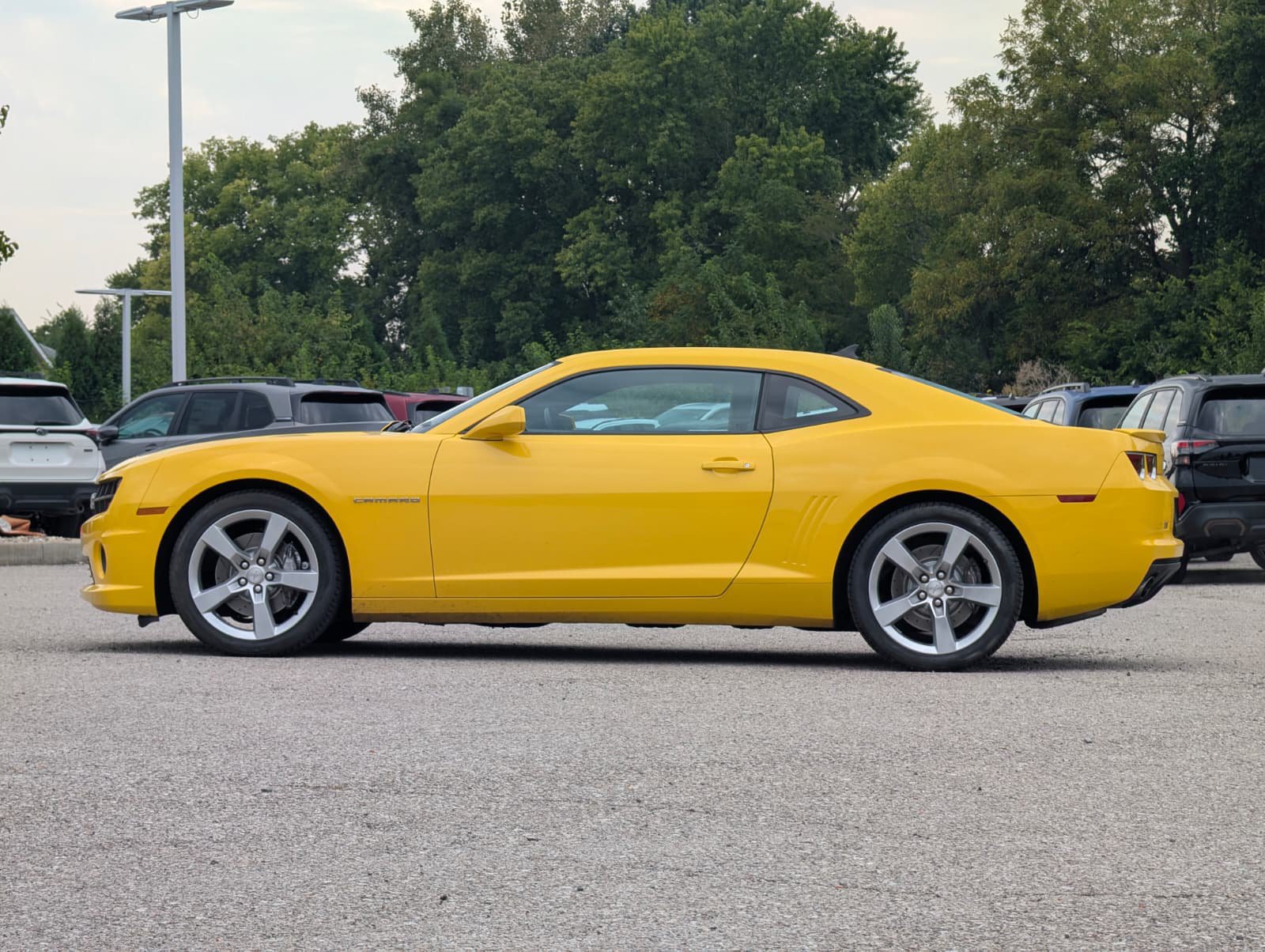 Used 2010 Chevrolet Camaro SS w/ RS Package RWD image 9