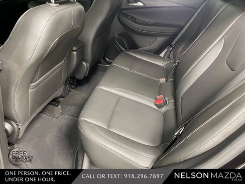 Used 2024 Buick Encore GX Sport Touring image 36