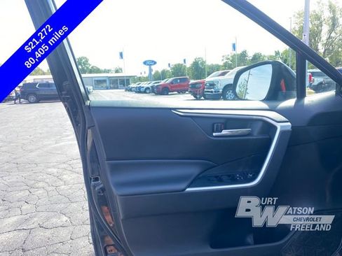 Used 2021 Toyota RAV4 XLE image 10
