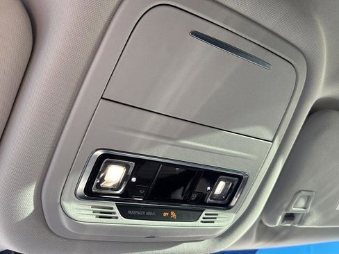 Used 2024 Lincoln Nautilus Reserve image 23