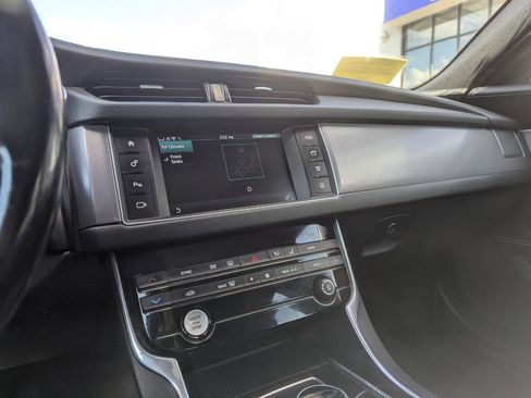 Used 2016 Jaguar XF R-Sport AWD/4WD image 22