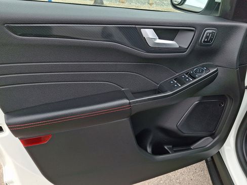 Used 2023 Ford Escape ST-Line Elite w/ Premium Technology Package image 12