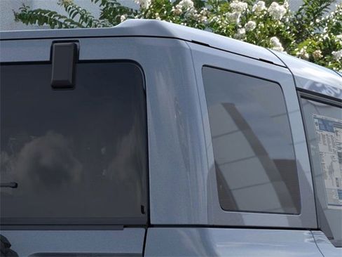 New 2025 Ford Bronco Badlands image 25