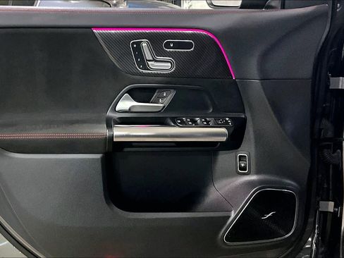 Used 2021 Mercedes-Benz GLA 250 4MATIC image 22