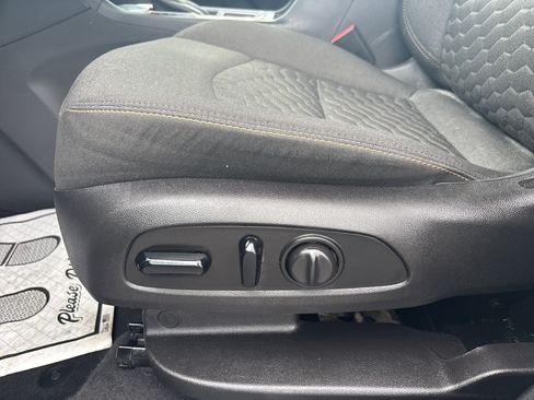 Used 2019 Chevrolet Equinox LT AWD/4WD image 27