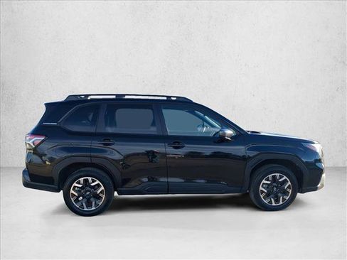 Certified 2025 Subaru Forester Premium image 4