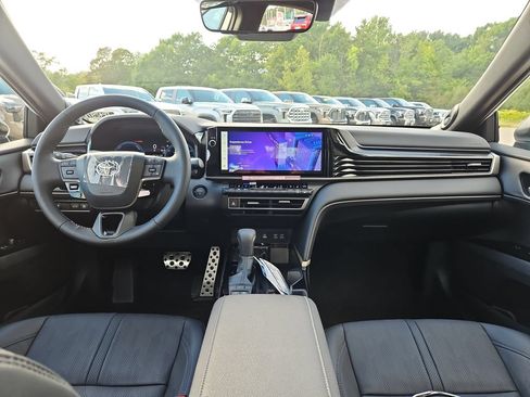 New 2026 Toyota Camry XSE w/ Premium Package AWD/4WD image 4