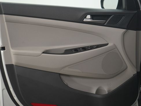 Used 2018 Hyundai Tucson Sport image 20