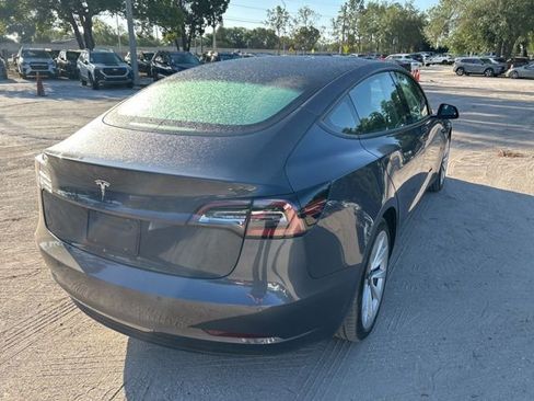 Used 2021 Tesla Model 3 Standard Range Plus image 4