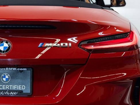 Certified 2022 BMW Z4 M40i w/ Premium Package image 8