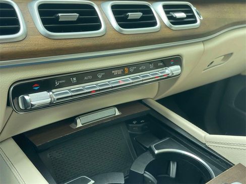 Used 2020 Mercedes-Benz GLS 450 GLS 450 image 28