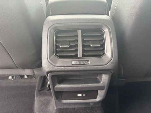 Certified 2023 Volkswagen Taos SEL AWD/4WD image 8