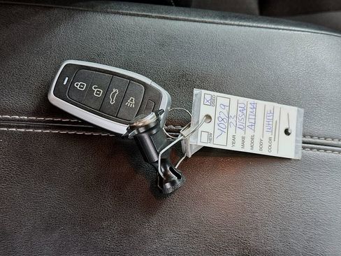 Used 2023 Nissan Altima 2.5 SV FWD image 33