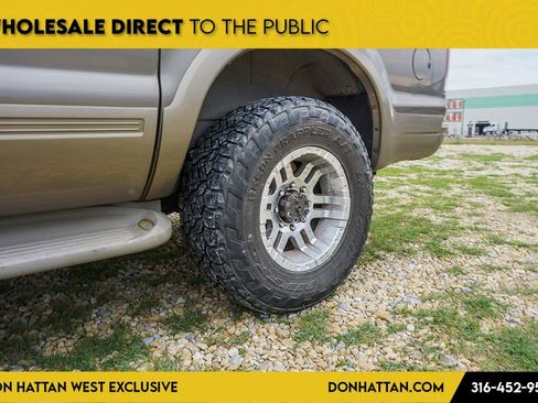 Used 2005 Ford Excursion Eddie Bauer image 32