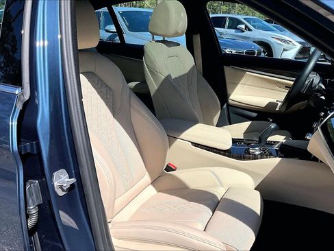 Certified 2023 BMW 530i w/ Premium Package image 9