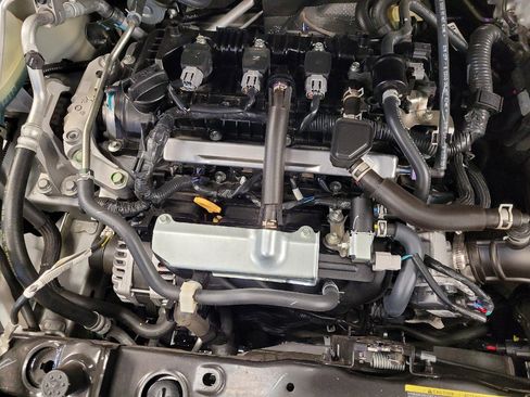 Used 2025 Nissan Versa S w/ Trunk Package image 30