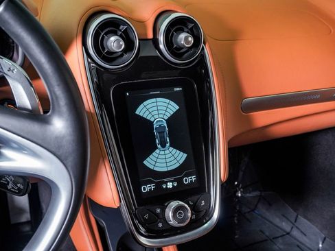 Used 2023 McLaren GT RWD image 27