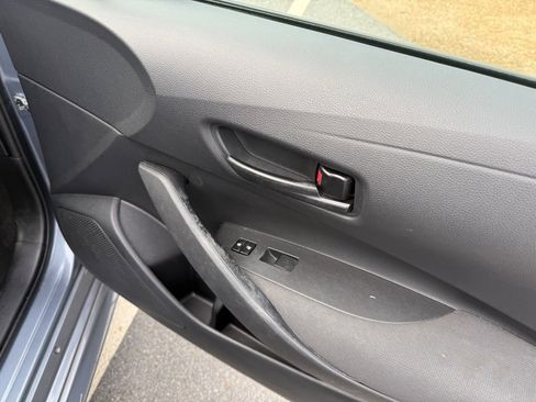 Used 2023 Toyota Corolla LE image 28