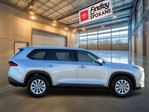 Certified 2025 Toyota Grand Highlander AWD image 4