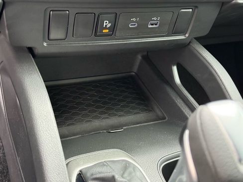 Used 2025 Nissan Frontier S w/ S Utility Package image 23