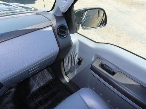 Used 2015 Ford F250 XL RWD image 23