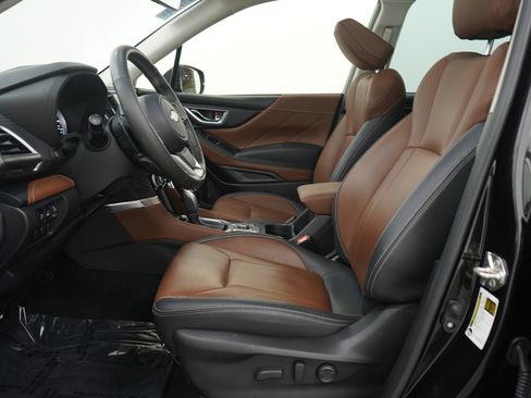 Used 2023 Subaru Forester Touring image 26