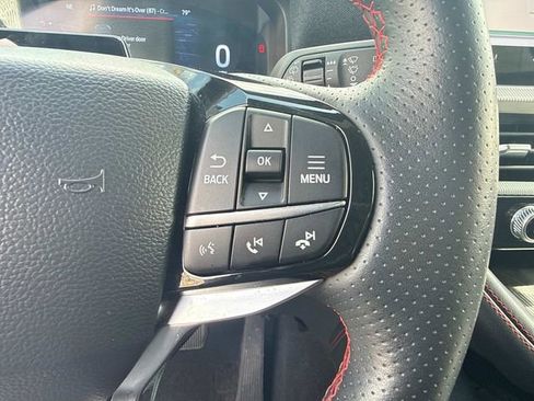 Used 2025 Ford Explorer ST-Line w/ ST-Line Street Pack image 32