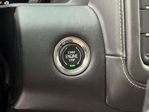 Used 2023 GMC Yukon Denali Ultimate AWD/4WD image 29