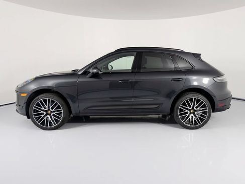 Certified 2026 Porsche Macan AWD/4WD image 8