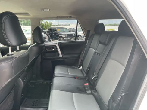 Used 2015 Toyota 4Runner SR5 Premium AWD/4WD image 21