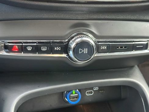 Certified 2023 Volvo C40 P8 Recharge Ultimate image 29