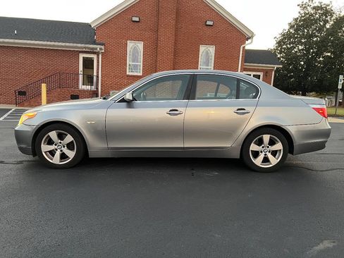 Used 2007 BMW 530xi Sedan image 8