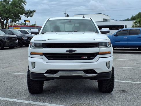 Used 2018 Chevrolet Silverado 1500 LT w/ All Star Edition AWD/4WD image 2