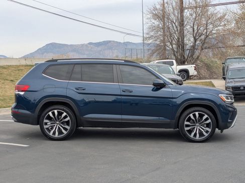 Used 2022 Volkswagen Atlas SE AWD/4WD image 2