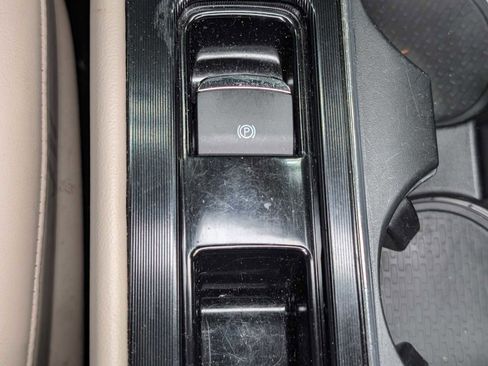 Certified 2022 Lincoln Corsair AWD w/ Premium Package image 29