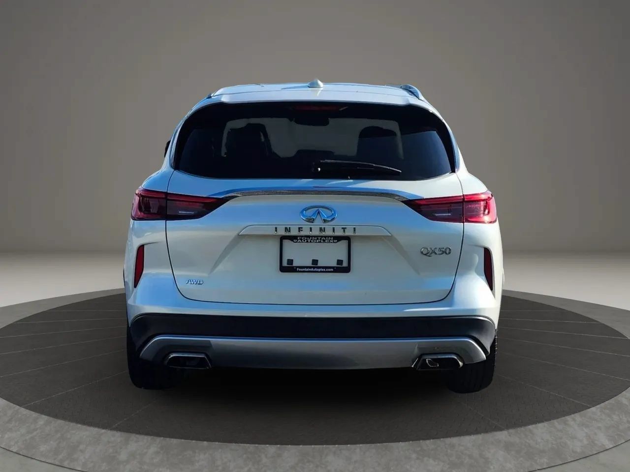 Used 2021 INFINITI QX50 Luxe AWD/4WD image 4