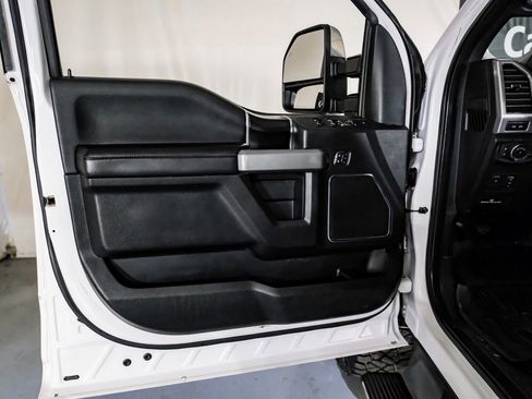 Used 2019 Ford F250 Platinum w/ Platinum Ultimate Package image 35