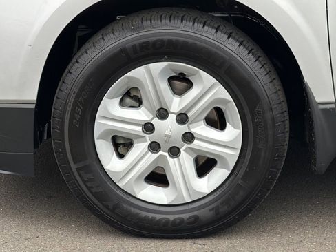 Used 2015 Chevrolet Traverse LS FWD image 27