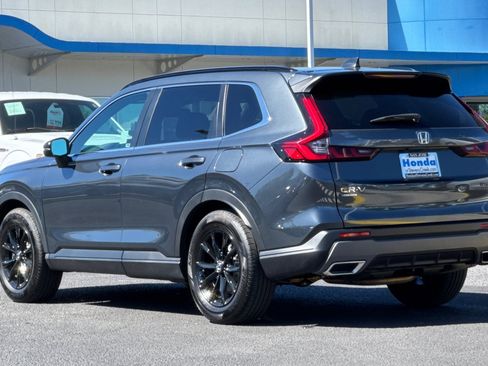 Used 2025 Honda CR-V Sport image 3