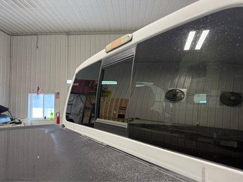 Used 2015 Ford F250 Lariat w/ Chrome Package image 7